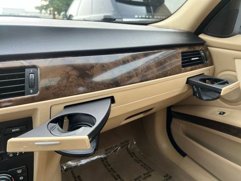 Used 2009 BMW 328i xDrive Sedan image 34