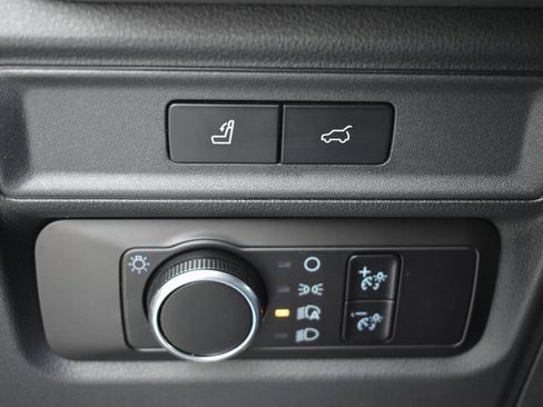 Used 2023 Ford Expedition Max XLT image 17