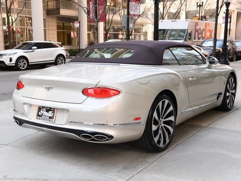Used 2024 Bentley Continental GT image 26