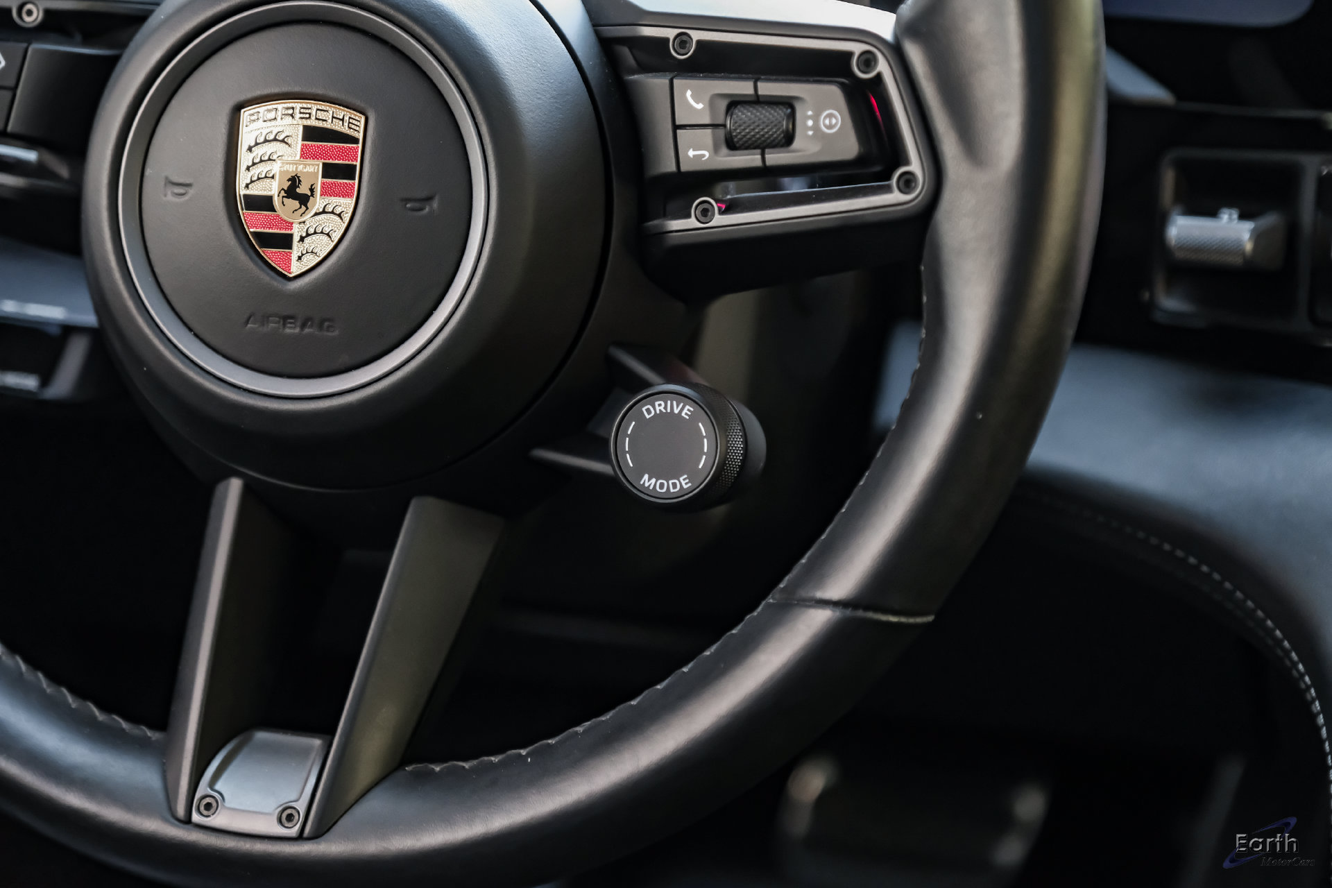 Used 2021 Porsche Taycan Turbo S AWD/4WD image 39