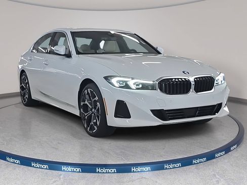 Used 2026 BMW 330i Sedan w/ Premium Package RWD image 3