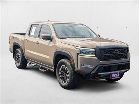 Used 2023 Nissan Frontier PRO-4X w/ Pro Convenience Package image 3