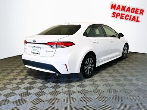 Used 2020 Toyota Corolla LE w/ Carpet Mat Package (TMS) image 8