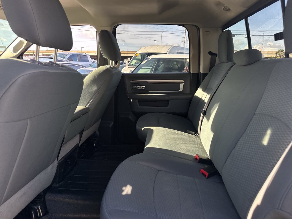 Used 2019 RAM 1500 Classic SLT RWD image 15