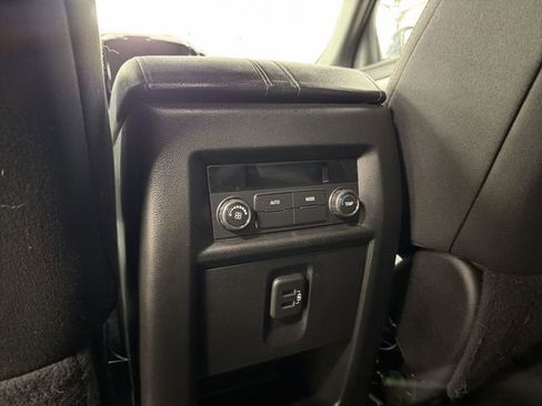 Certified 2023 Chevrolet Traverse LT image 19