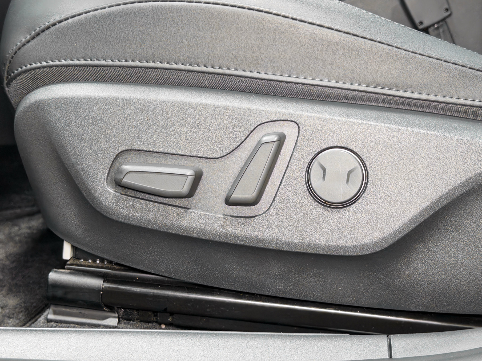 Used 2023 Kia Niro Wave w/ Wave Preserve Package FWD image 6