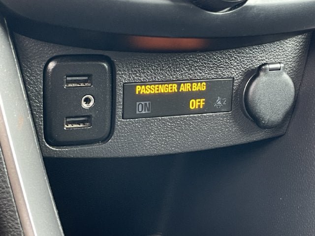 Used 2019 Chevrolet Trax LT w/ LT Convenience Package FWD image 20