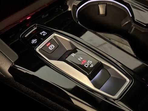 New 2025 Audi Q5 Premium Plus image 21