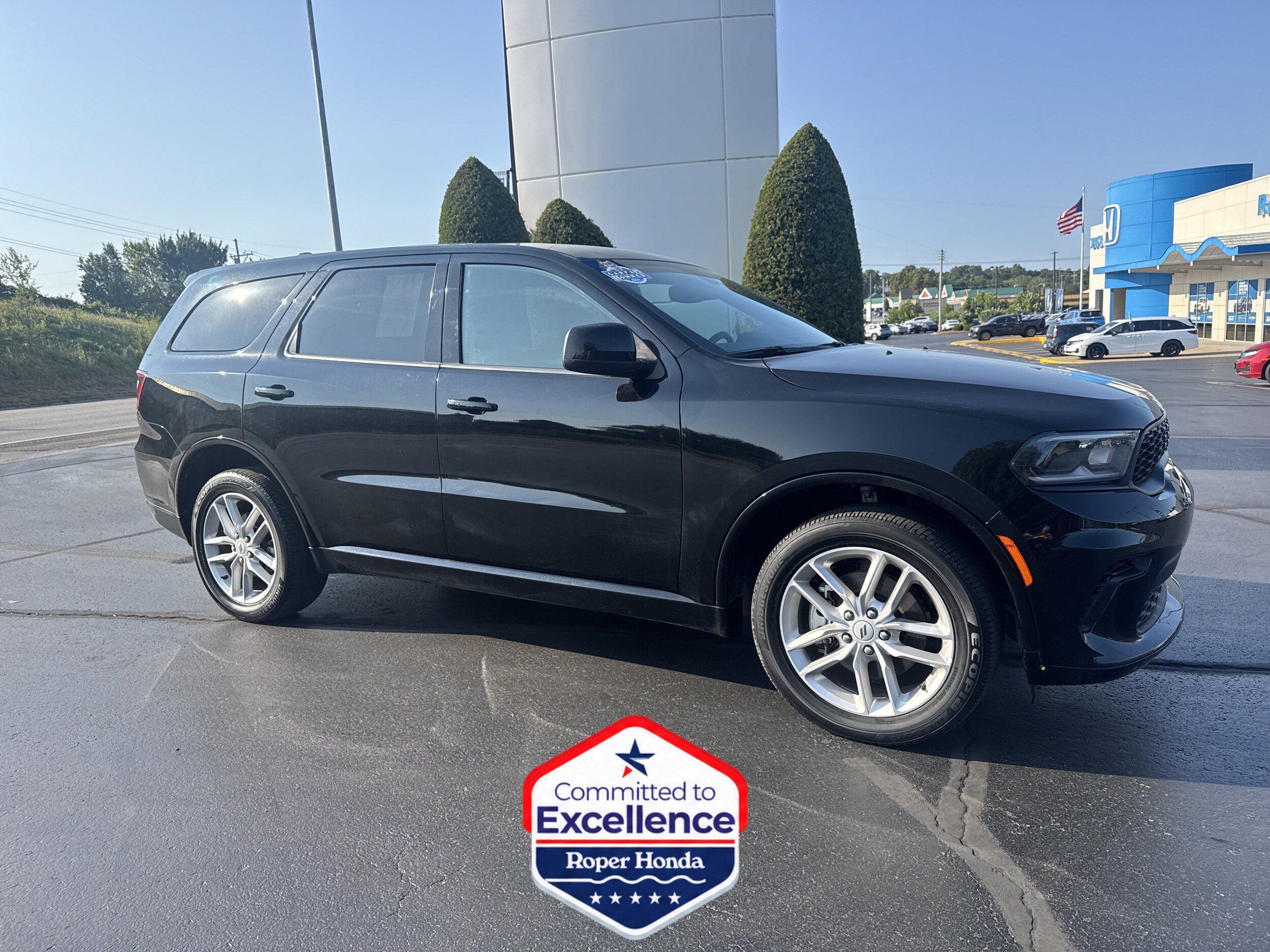 Used 2025 Dodge Durango GT AWD/4WD image 1