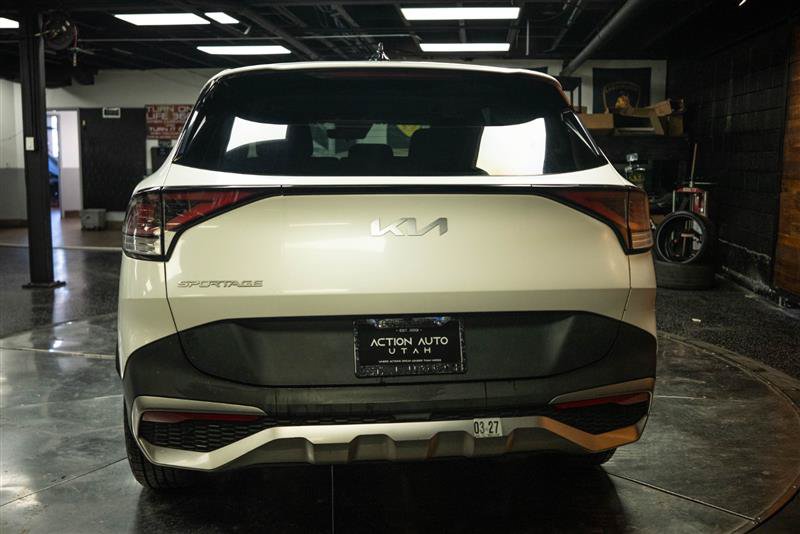 Used 2023 Kia Sportage LX FWD image 6