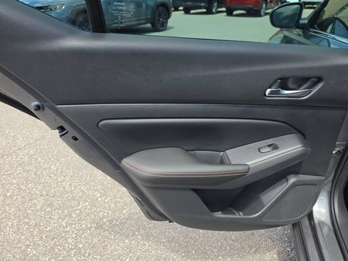 Used 2019 Nissan Altima 2.5 SR FWD image 13