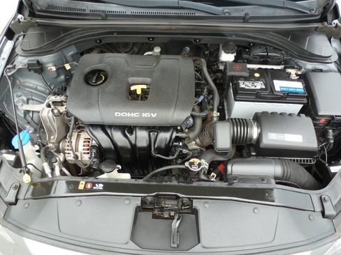 Used 2018 Hyundai Elantra SE FWD image 34