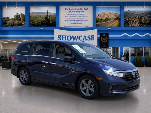 Certified 2024 Honda Odyssey EX image 9