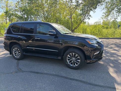 Used 2018 Lexus GX 460 Luxury w/ Preferred Accessory Package AWD/4WD image 13