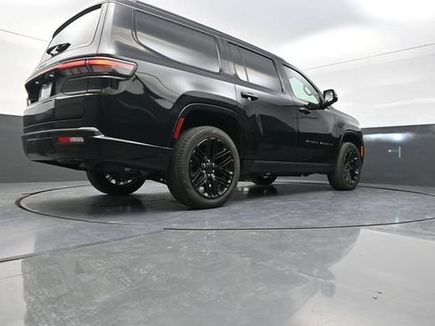 New 2026 Jeep Grand Wagoneer Limited image 25