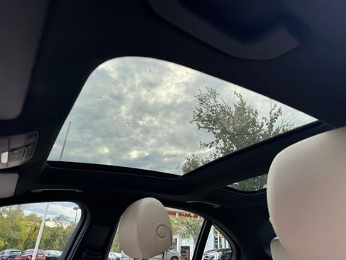 Used 2018 Mercedes-Benz C 300 Sedan image 22