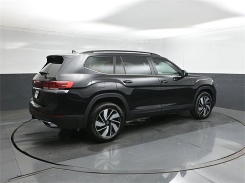 New 2026 Volkswagen Atlas SE image 15