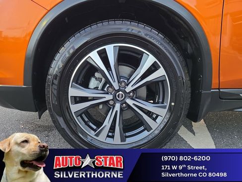 Used 2017 Nissan Rogue SL w/ SL Premium Package image 25