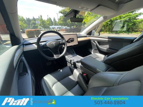 Used 2023 Tesla Model Y Long Range AWD/4WD image 38