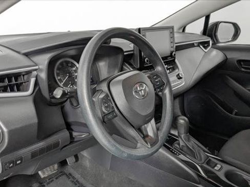 Used 2022 Toyota Corolla LE w/ LE Convenience Package FWD image 23