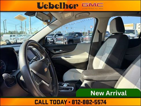 Used 2018 Chevrolet Equinox LT FWD image 21