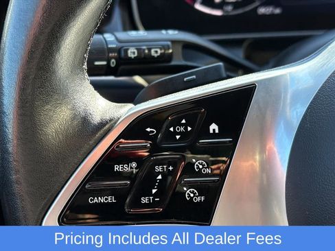 Used 2024 Mercedes-Benz GLC 300 4MATIC image 21