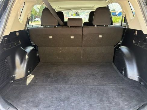 Used 2018 Toyota RAV4 XLE FWD image 27