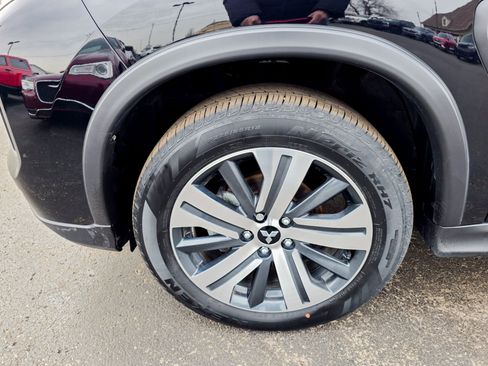 Used 2024 Mitsubishi Outlander Sport LE image 14