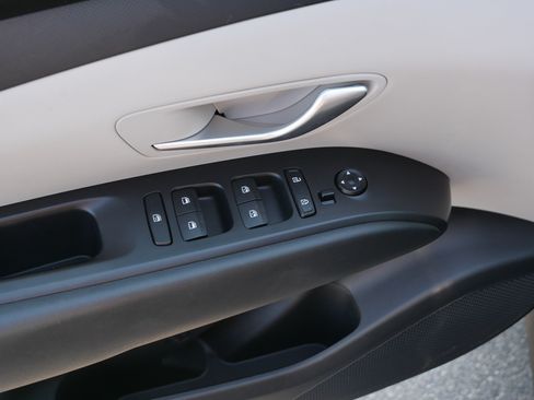 Certified 2024 Hyundai Tucson SEL AWD/4WD image 19