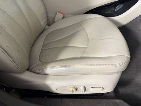 Used 2018 Buick LaCrosse Essence w/ Dynamic Drive Package FWD image 31