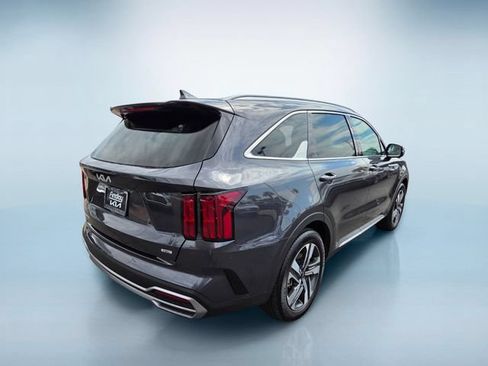 Certified 2024 Kia Sorento SX Prestige AWD/4WD image 4