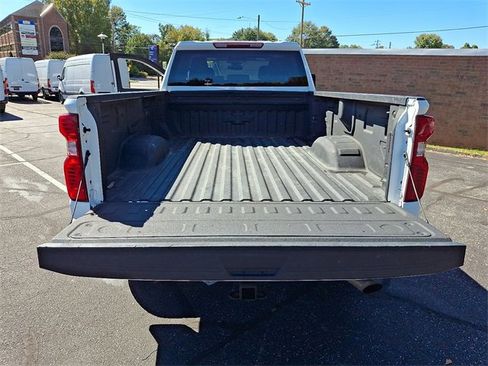 Used 2024 Chevrolet Silverado 3500 LT w/ Convenience Package image 29