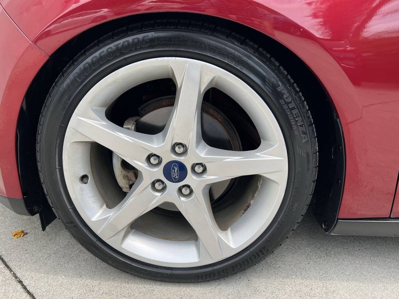 Used 2014 Ford Focus Titanium FWD image 29