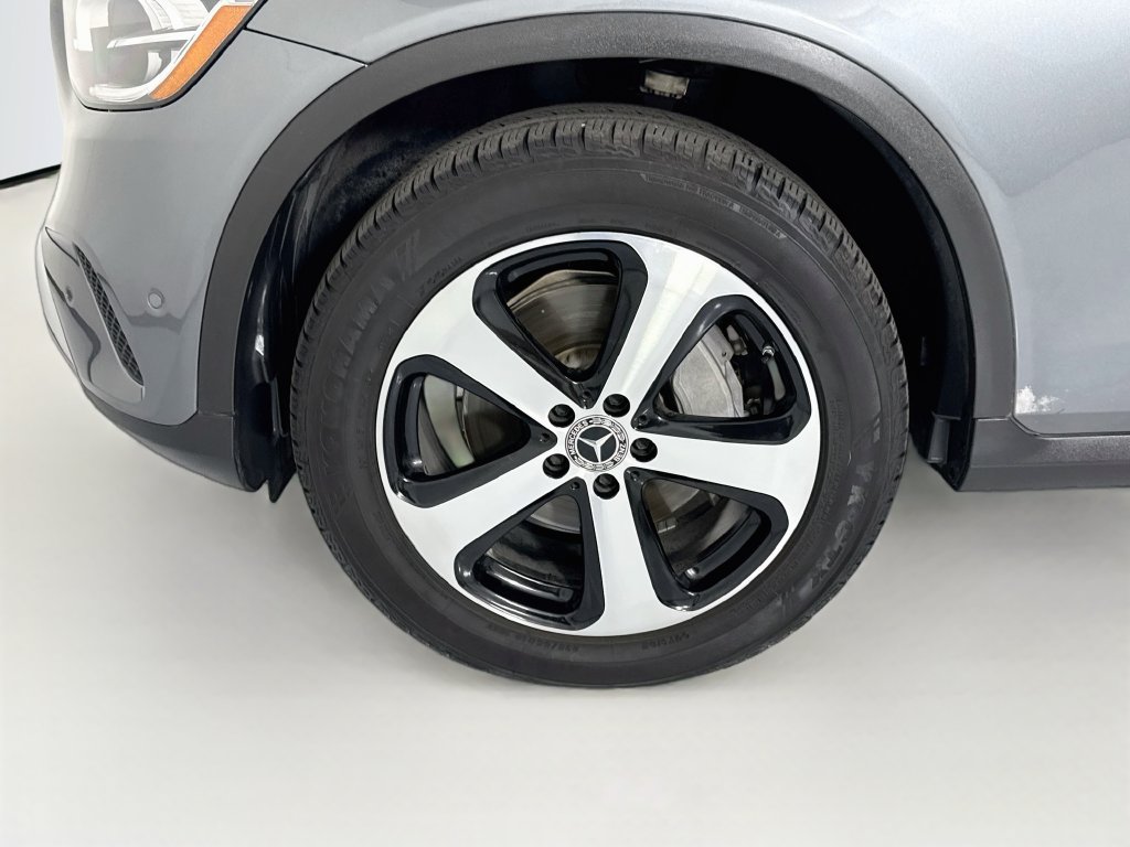 Certified 2021 Mercedes-Benz GLC 300 4MATIC image 30