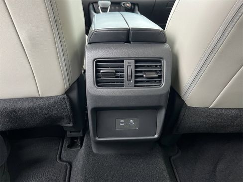 Certified 2024 Nissan Rogue SL image 25