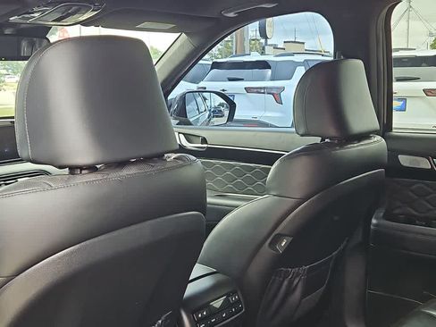Used 2020 Hyundai Palisade Limited FWD image 16