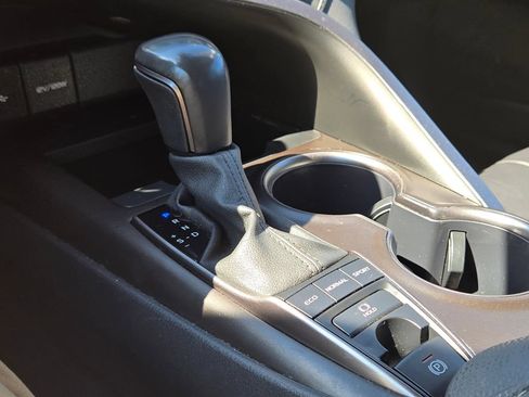 Used 2024 Toyota Camry XSE FWD image 26