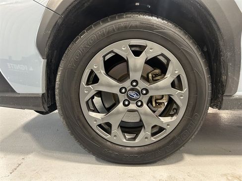 Used 2022 Subaru Crosstrek 2.5i Sport w/ Moonroof Package image 31