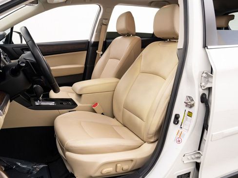 Used 2016 Subaru Outback 2.5i Limited image 17