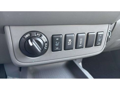 Used 2016 Nissan Frontier SV w/ SV Value Truck Package image 20