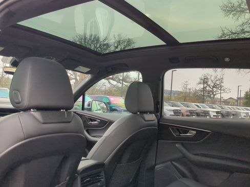 Used 2021 Audi Q7 2.0T Premium w/ Convenience Package image 21