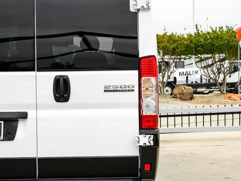 Used 2023 RAM ProMaster 2500 image 41