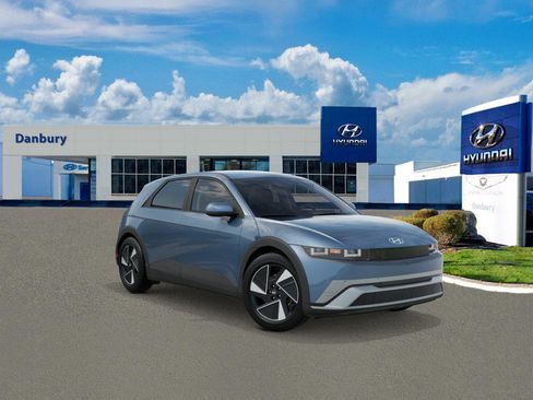 New 2026 Hyundai Ioniq 5 SEL AWD/4WD image 2