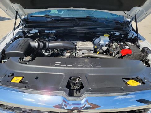 Used 2023 RAM 1500 Big Horn AWD/4WD image 9
