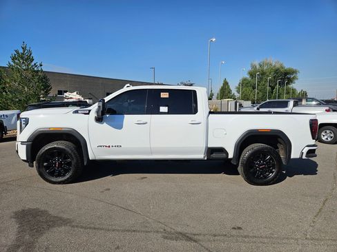 Used 2026 GMC Sierra 2500 AT4 AWD/4WD image 7