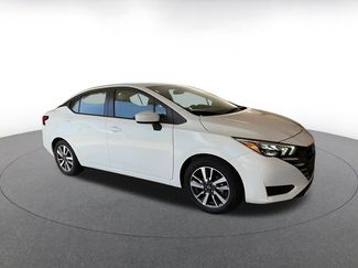 Used 2025 Nissan Versa SV FWD video 2