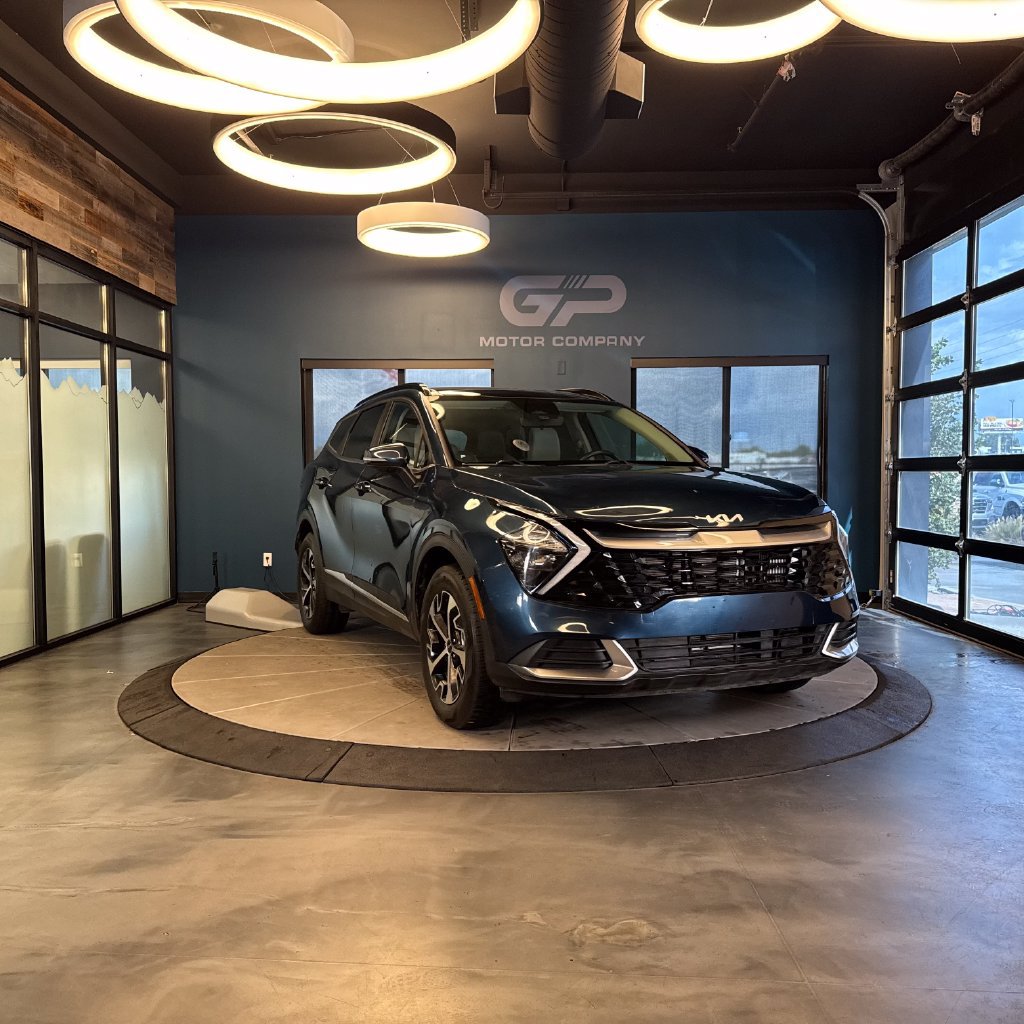 Used 2023 Kia Sportage EX w/ EX Premium Package AWD/4WD image 1