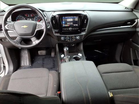 Used 2020 Chevrolet Traverse LT FWD image 14