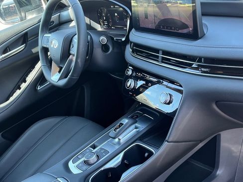 Certified 2026 INFINITI QX60 Luxe w/ Cargo Package FWD image 9