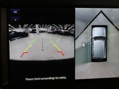 Used 2023 Ford Bronco Badlands image 28